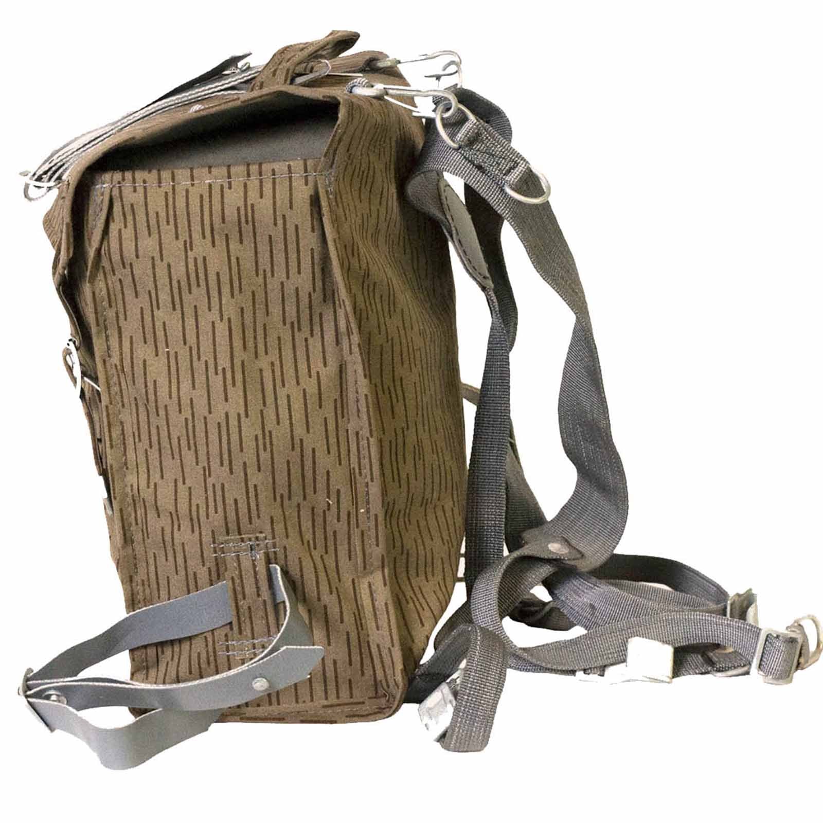 Vintage East German Strichtarn Combat Pack 4 Vintage East German Strichtarn Combat Pack