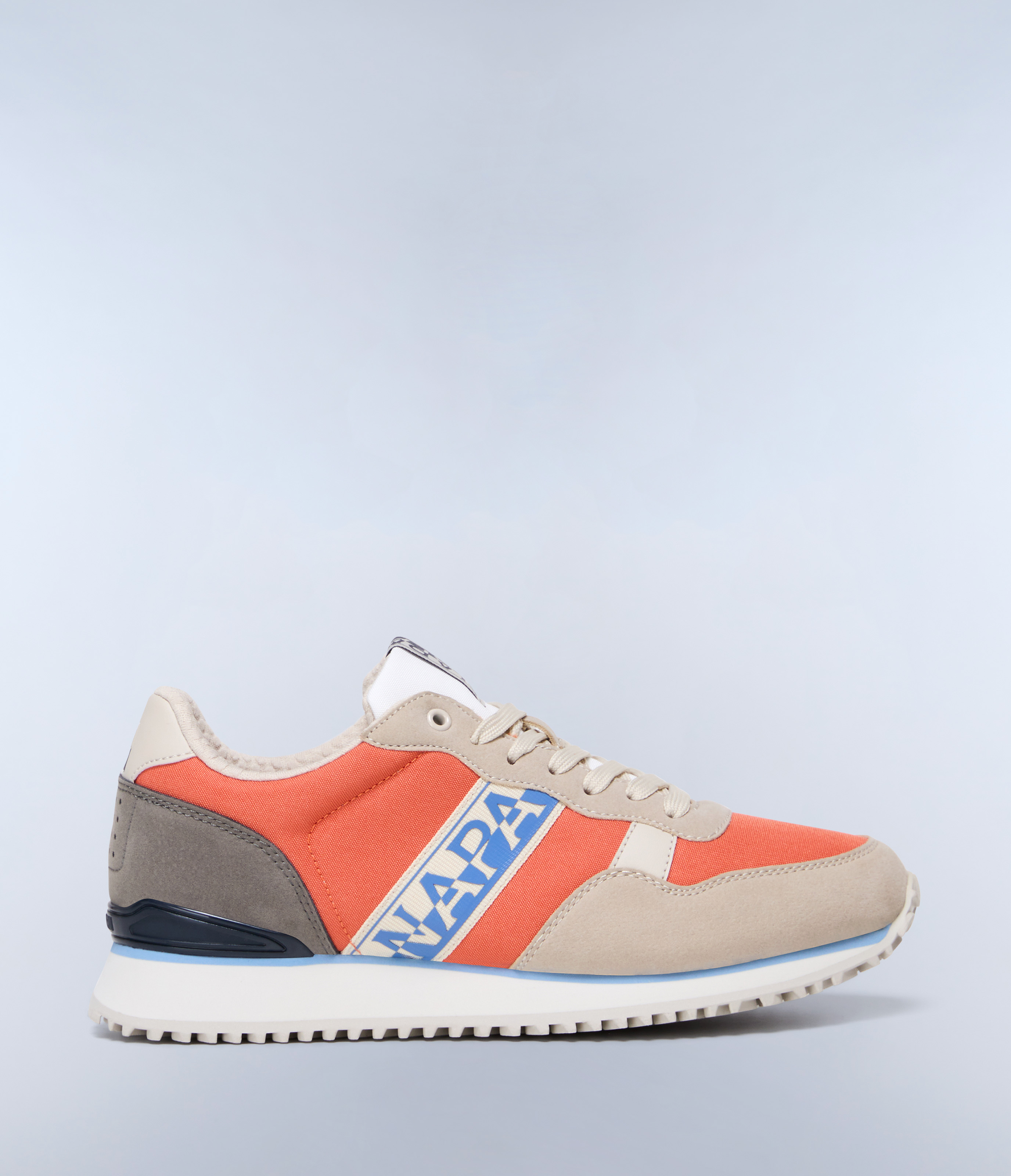 Cosmos Trainers