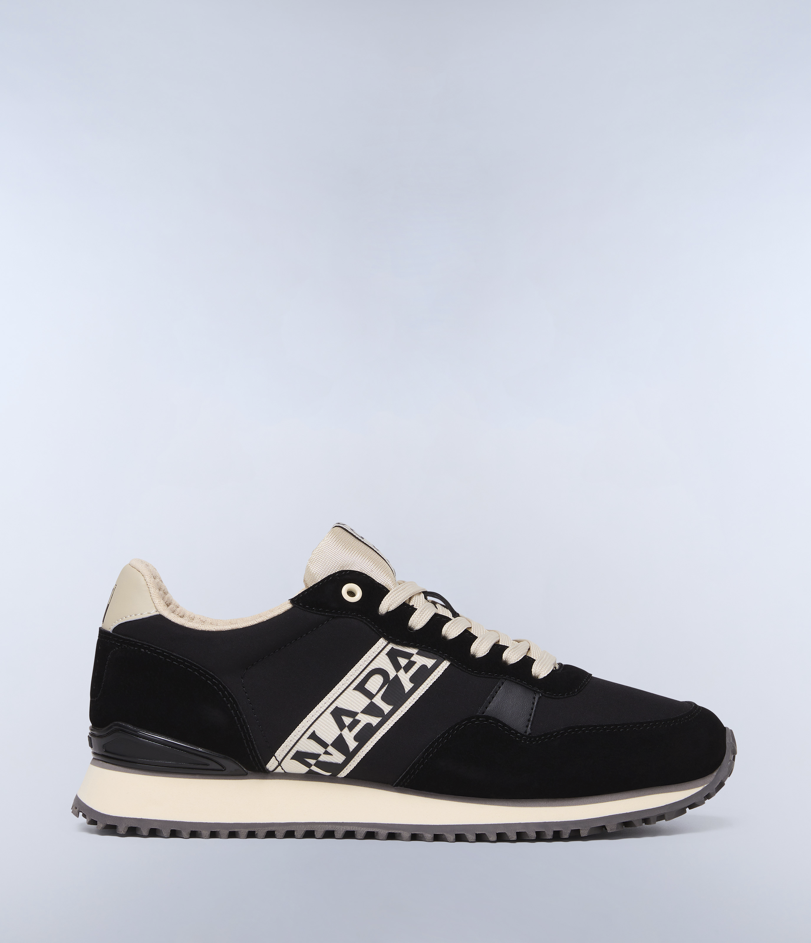 Cosmos Trainers