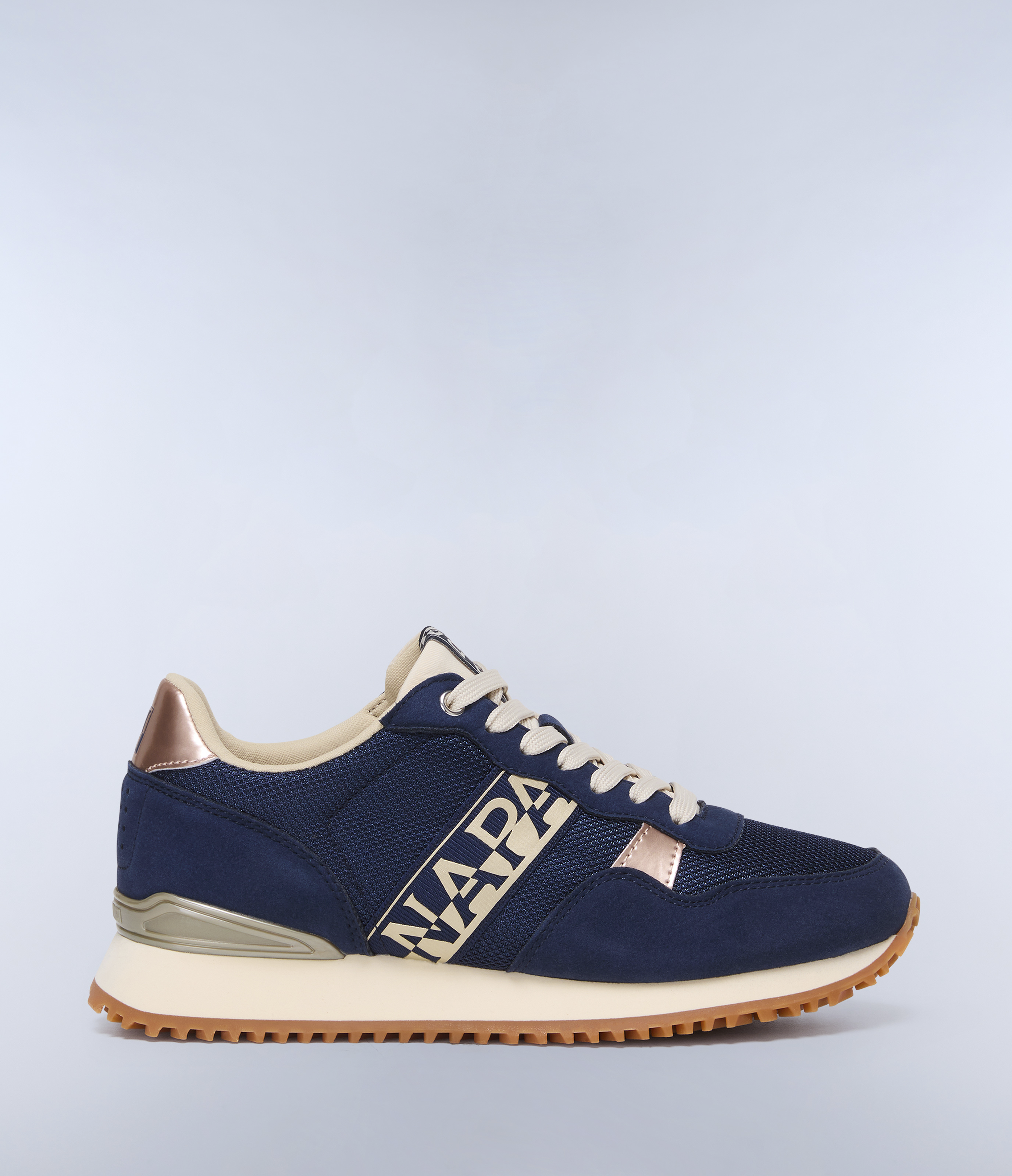 Astra Mesh Trainers