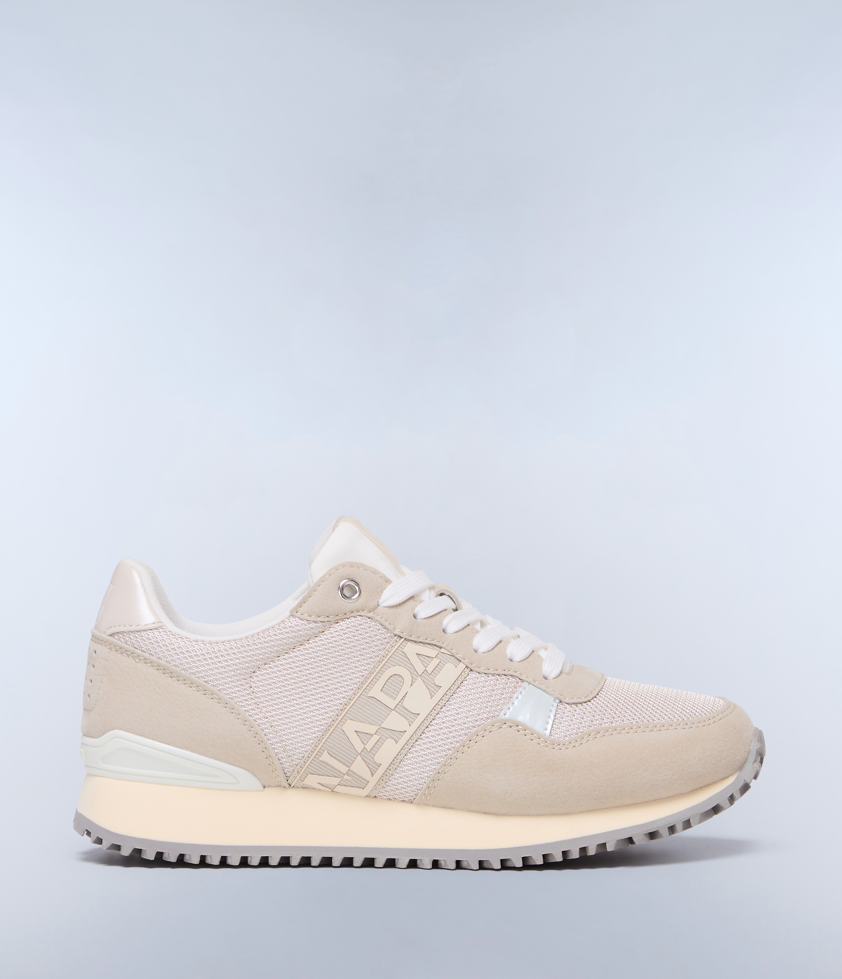 Astra Mesh Trainers