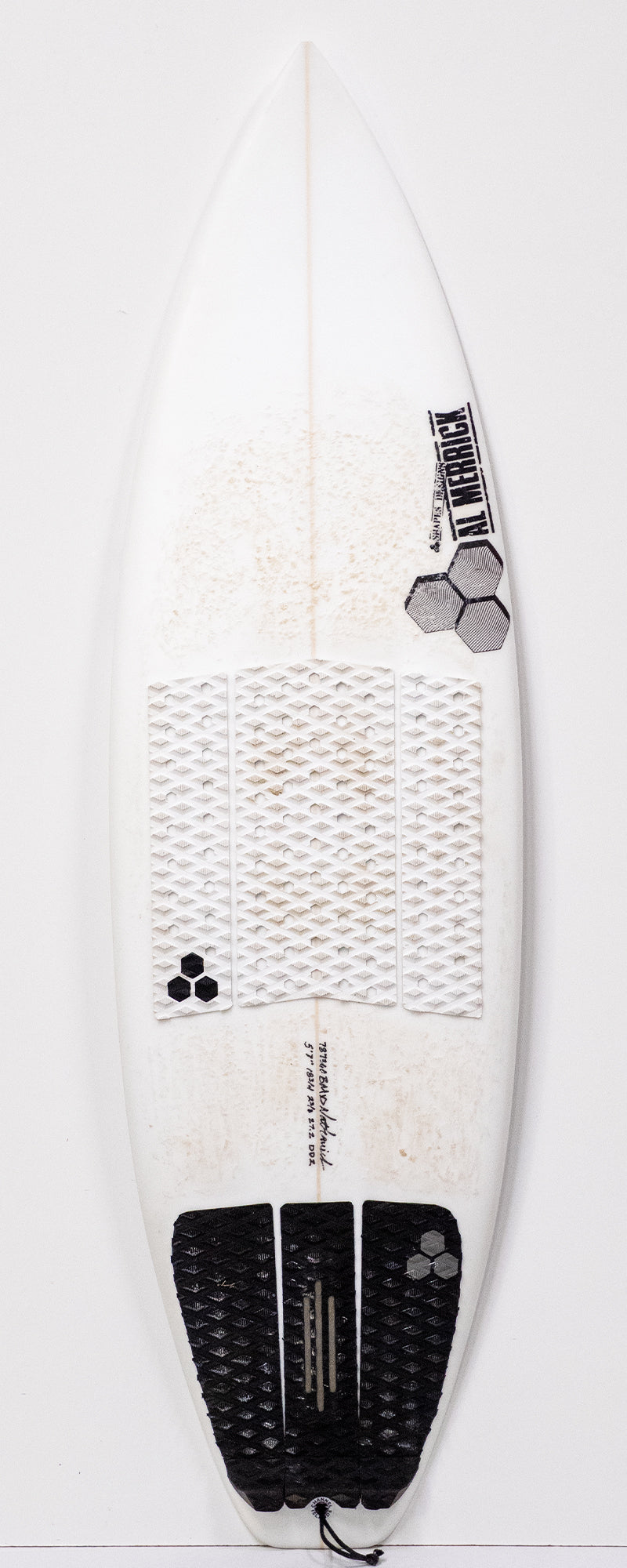5'7 Dumpster Diver 2 EPS FCS2 - Used Team Board